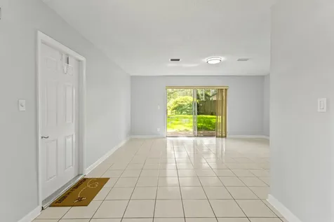 3709 NW 84th Avenue Sunrise FL 33351