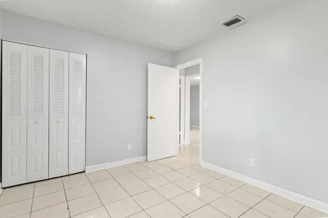 3709 NW 84th Avenue Sunrise FL 33351