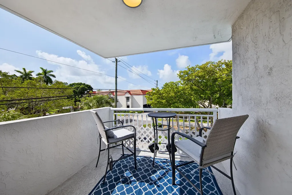 6000 NE 22nd Way Fort Lauderdale FL 33308