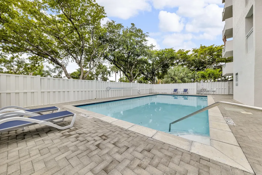 6000 NE 22nd Way Fort Lauderdale FL 33308