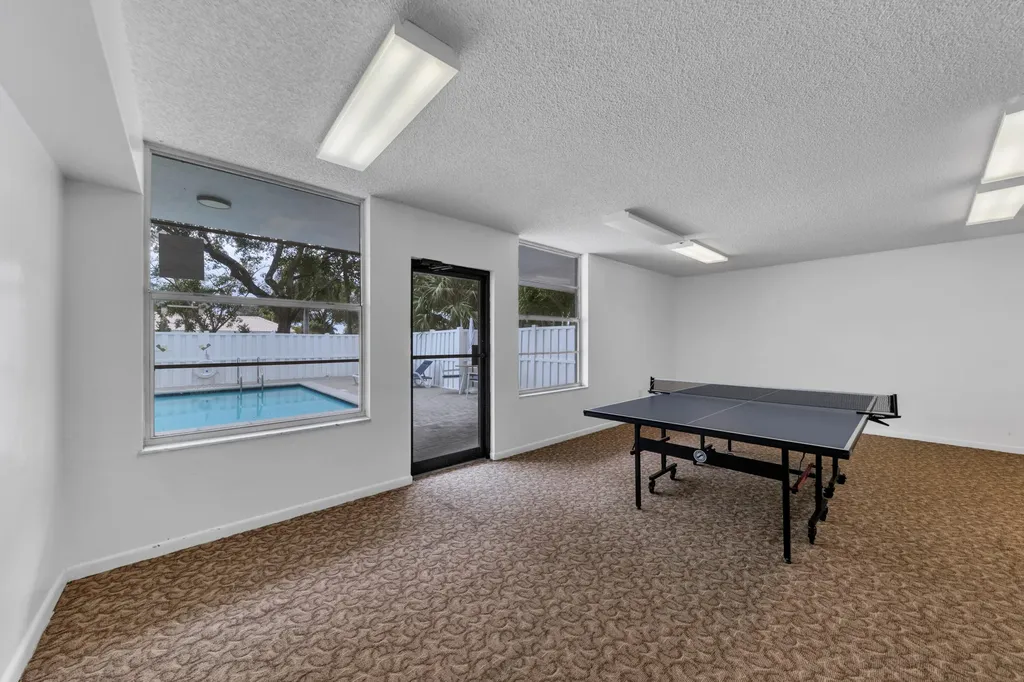 6000 NE 22nd Way Fort Lauderdale FL 33308