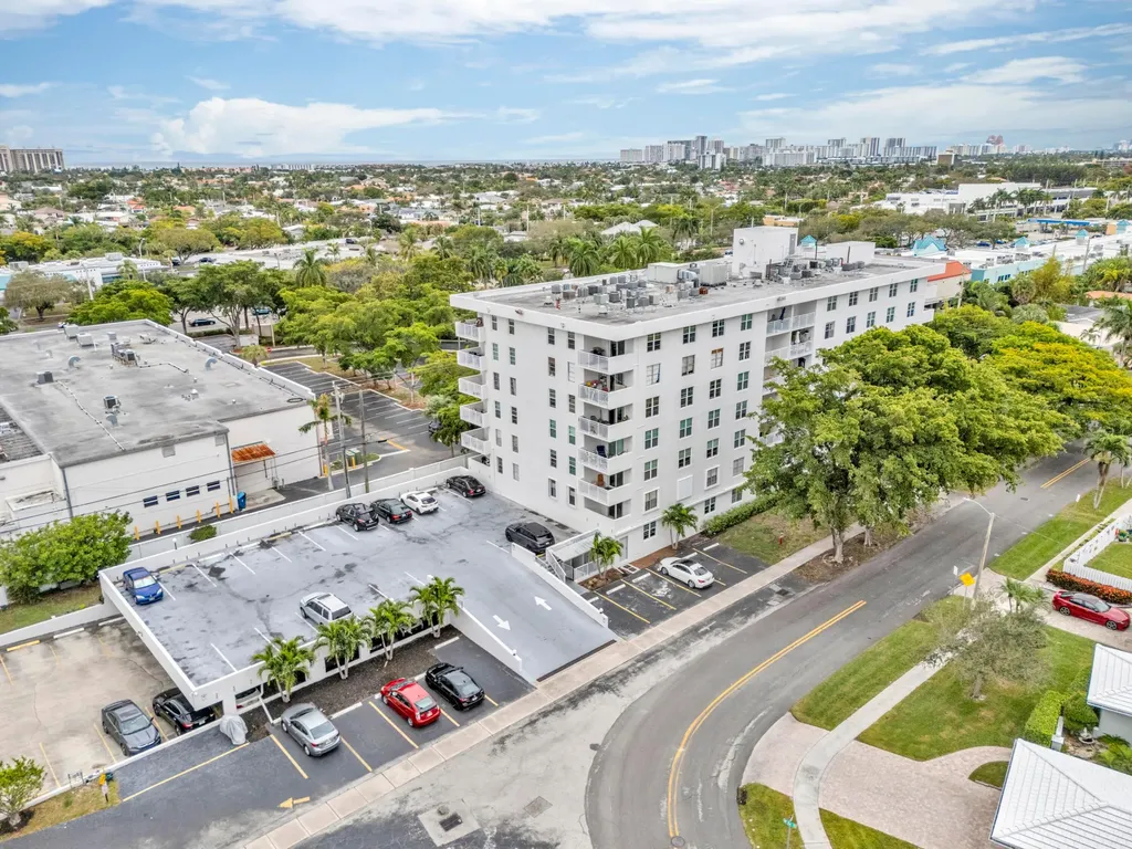 6000 NE 22nd Way Fort Lauderdale FL 33308