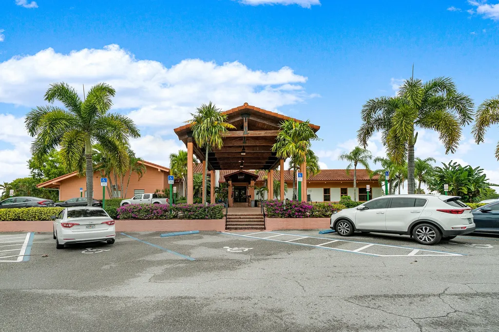13788 Via Flora Delray Beach FL 33484