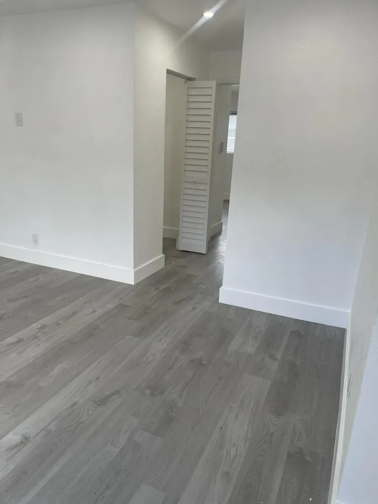 880 NW 8th Avenue Pompano Beach FL 33060