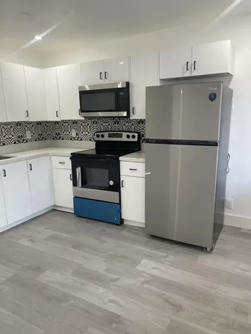 880 NW 8th Avenue Pompano Beach FL 33060