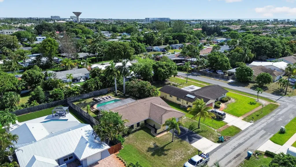 159 SE 26th Avenue Boynton Beach FL 33435
