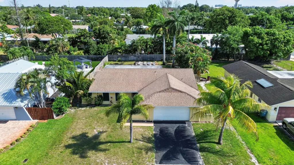 159 SE 26th Avenue Boynton Beach FL 33435