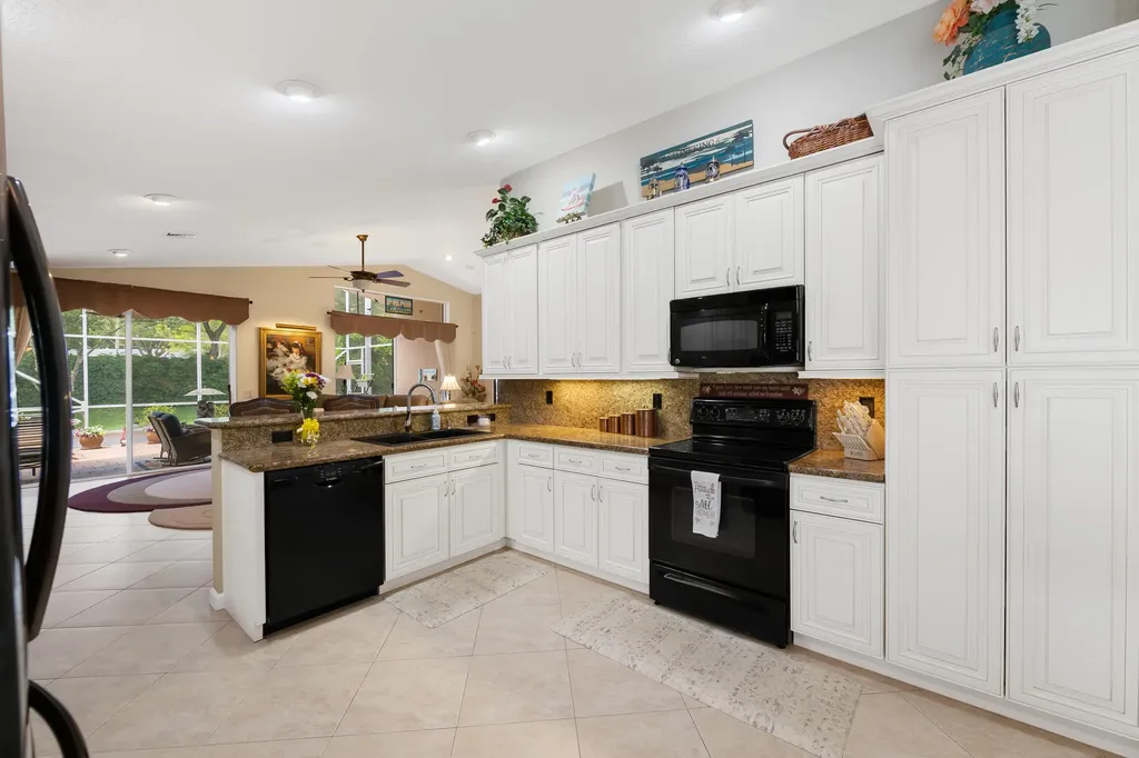 5185 Glenville Drive Boynton Beach FL 33437