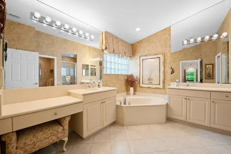 5185 Glenville Drive Boynton Beach FL 33437