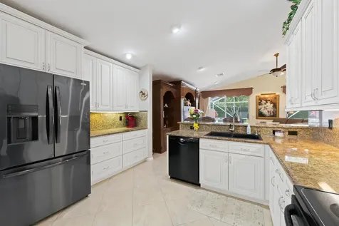 5185 Glenville Drive Boynton Beach FL 33437
