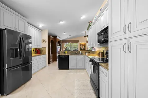 5185 Glenville Drive Boynton Beach FL 33437