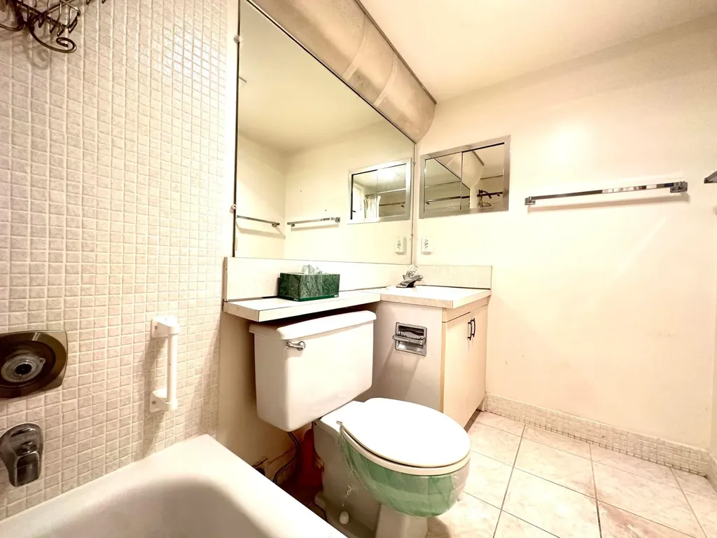 2060 Harwood E Deerfield Beach FL 33442