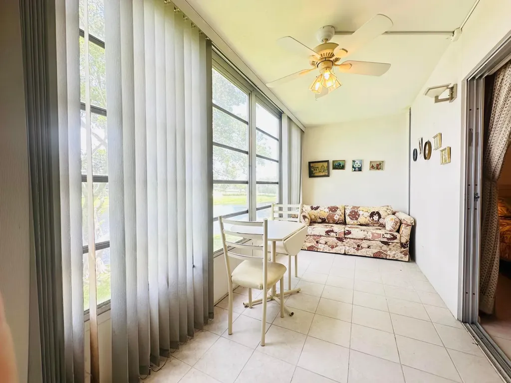 2060 Harwood E Deerfield Beach FL 33442