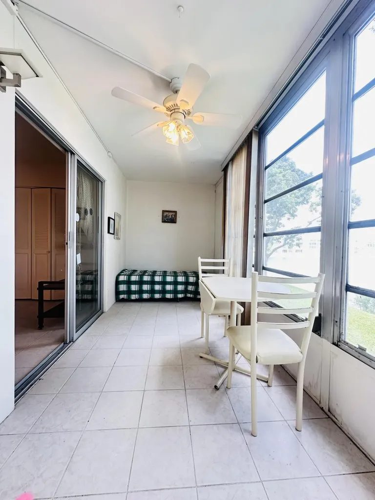 2060 Harwood E Deerfield Beach FL 33442