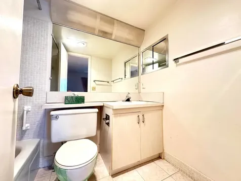 2060 Harwood E Deerfield Beach FL 33442