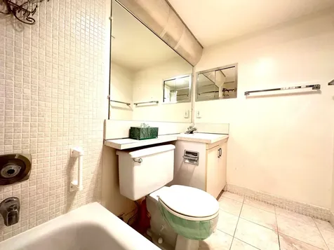 2060 Harwood E Deerfield Beach FL 33442