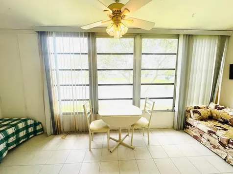 2060 Harwood E Deerfield Beach FL 33442