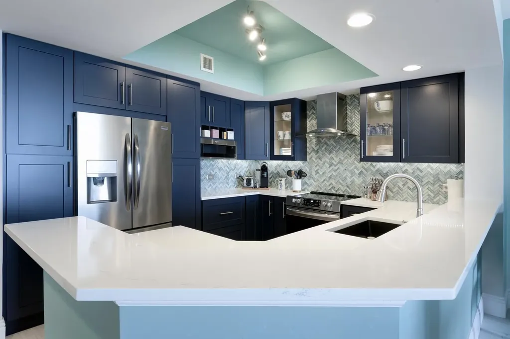 2650 Lake Shore Drive Riviera Beach FL 33404