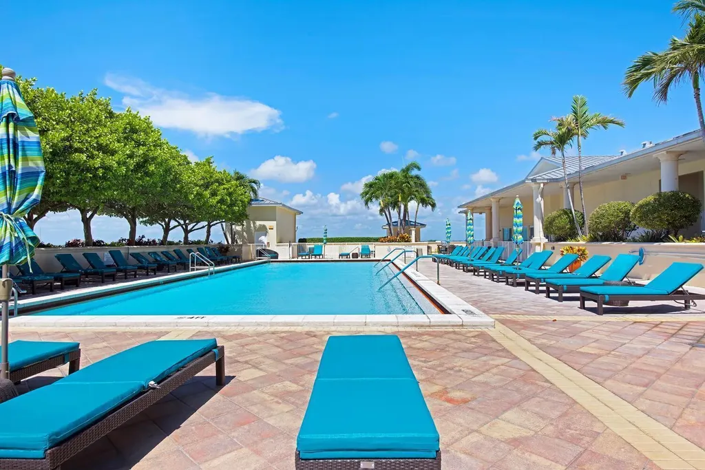 2650 Lake Shore Drive Riviera Beach FL 33404