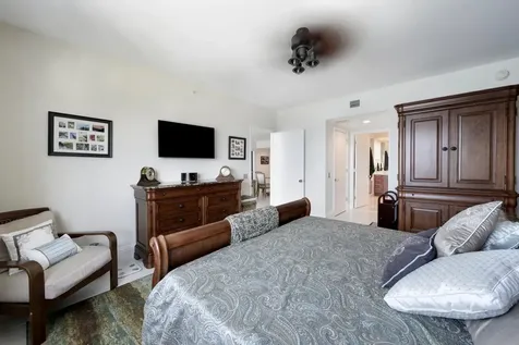 2650 Lake Shore Drive Riviera Beach FL 33404