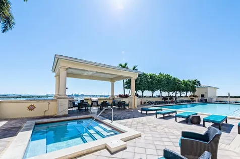 2650 Lake Shore Drive Riviera Beach FL 33404