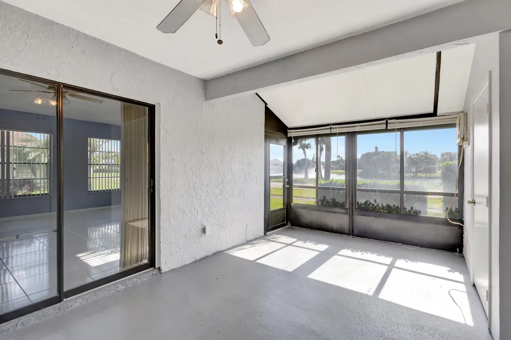 4385 Willow Brook Circle West Palm Beach FL 33417