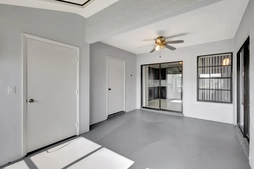 4385 Willow Brook Circle West Palm Beach FL 33417