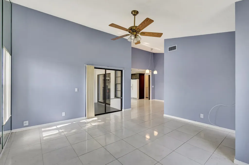 4385 Willow Brook Circle West Palm Beach FL 33417