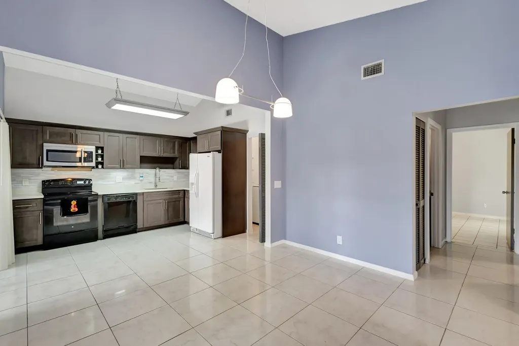 4385 Willow Brook Circle West Palm Beach FL 33417
