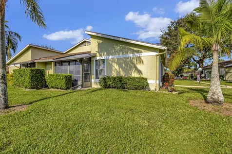 4385 Willow Brook Circle West Palm Beach FL 33417