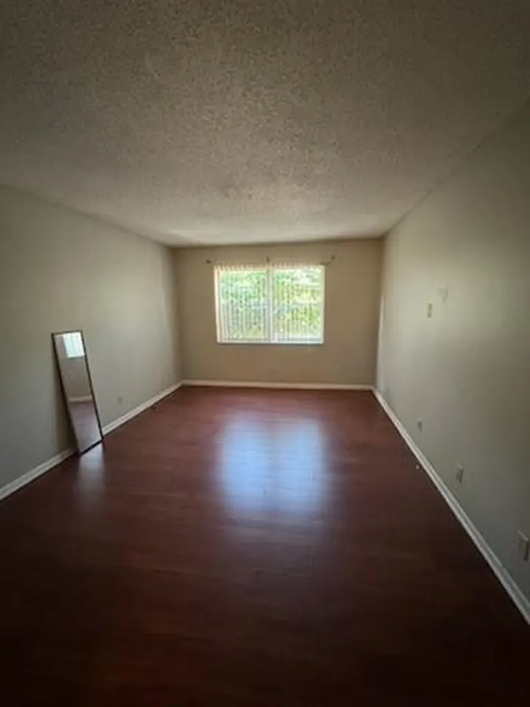4384 NW 9th Avenue Pompano Beach FL 33064