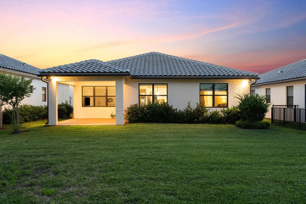 373 SE Filoli Drive Port St Lucie FL 34984