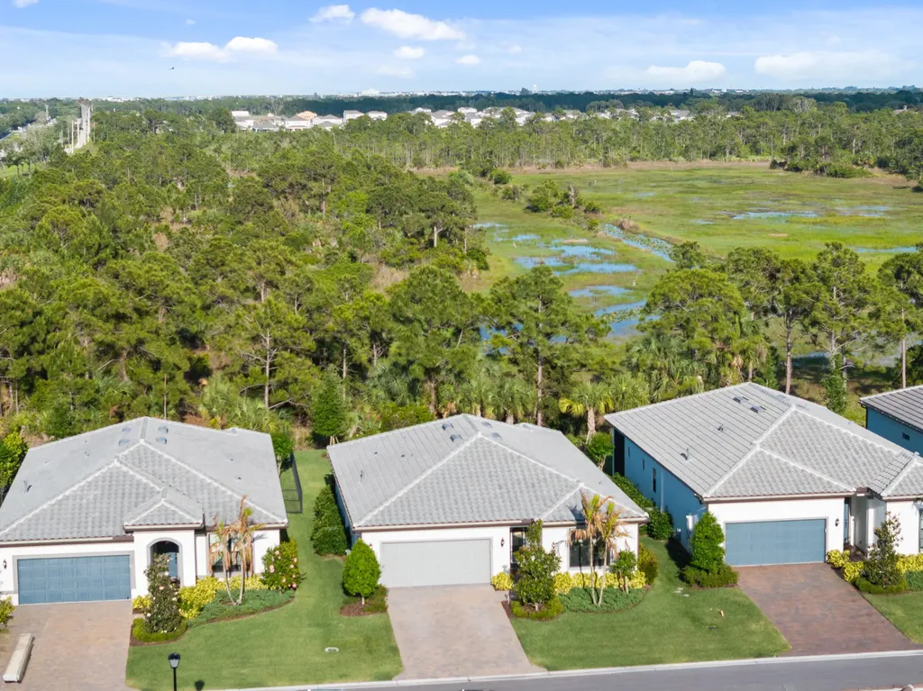 373 SE Filoli Drive Port St Lucie FL 34984