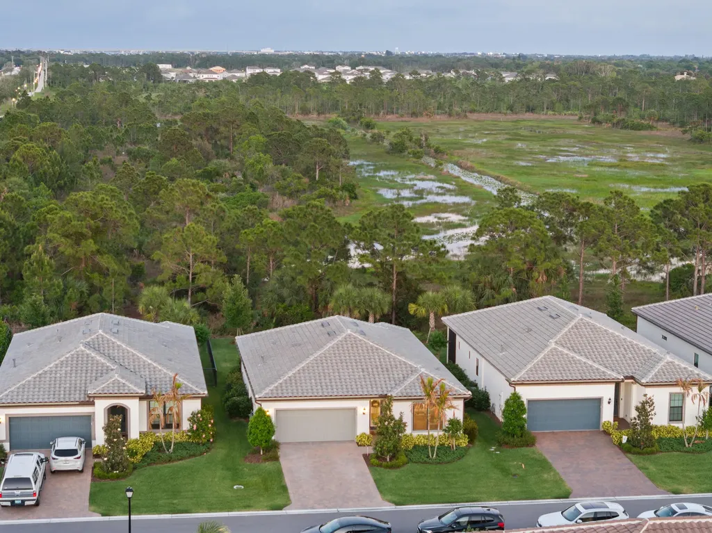 373 SE Filoli Drive Port St Lucie FL 34984