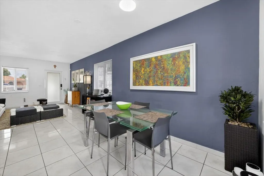 995 NE 156th Terrace North Miami Beach FL 33162
