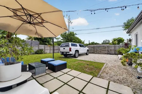 995 NE 156th Terrace North Miami Beach FL 33162