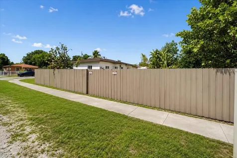 995 NE 156th Terrace North Miami Beach FL 33162