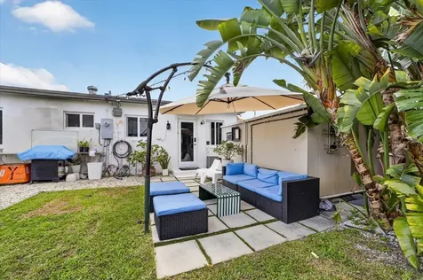 995 NE 156th Terrace North Miami Beach FL 33162