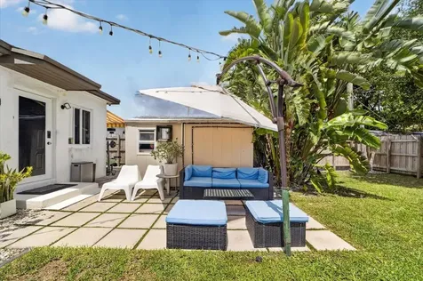 995 NE 156th Terrace North Miami Beach FL 33162