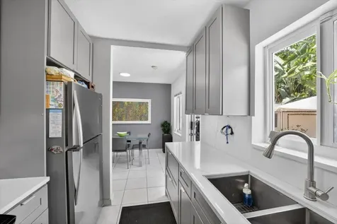 995 NE 156th Terrace North Miami Beach FL 33162
