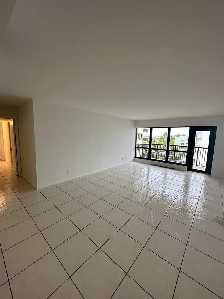 1800 S Ocean Boulevard Lauderdale By The Sea FL 33062