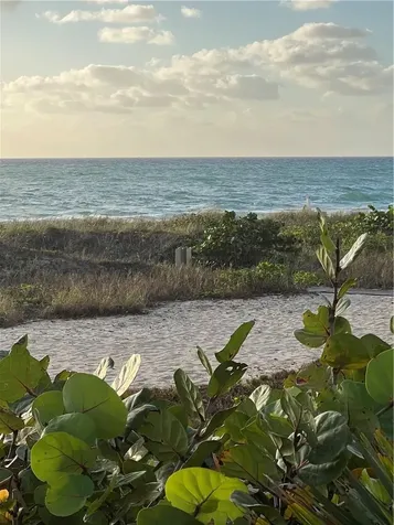 1800 S Ocean Boulevard Lauderdale By The Sea FL 33062