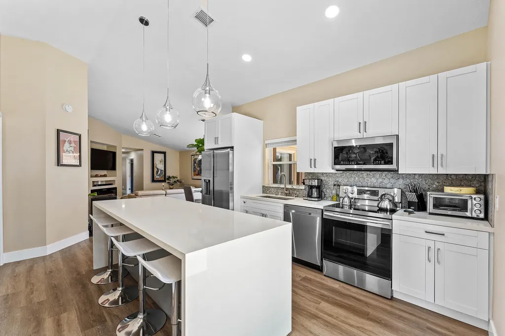 7398 Granville Avenue Boynton Beach FL 33437