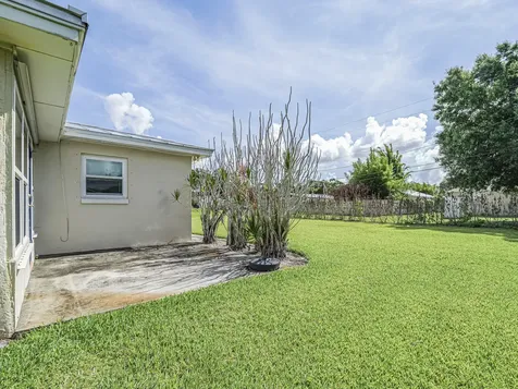 1826 38th Avenue Vero Beach FL 32960