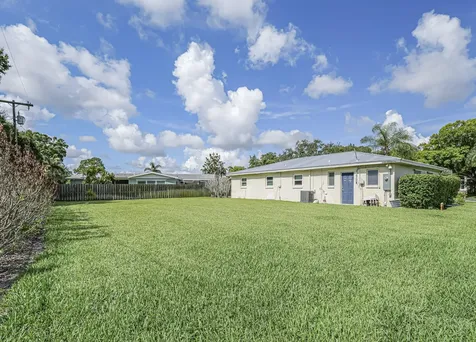 1826 38th Avenue Vero Beach FL 32960