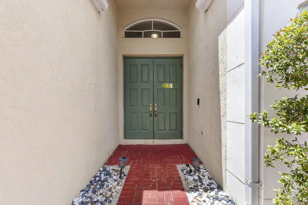 10720 Oak Bend Way Wellington FL 33414