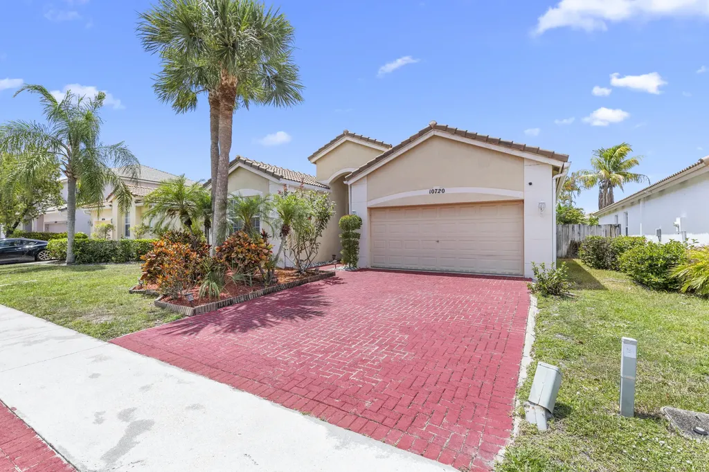 10720 Oak Bend Way Wellington FL 33414