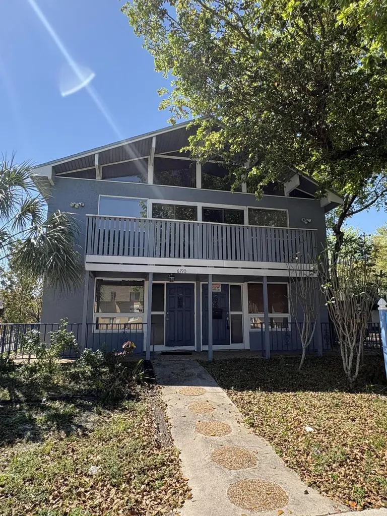 6190 NW 11th Street Sunrise FL 33313