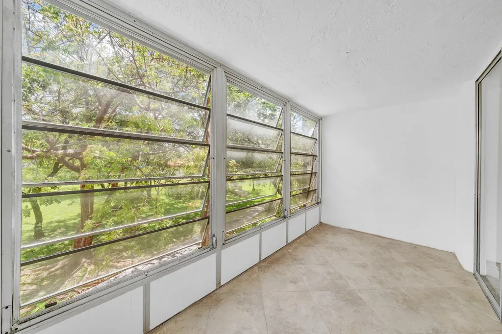3099 NW 48th Avenue Lauderdale Lakes FL 33313