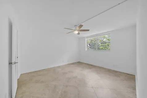 3099 NW 48th Avenue Lauderdale Lakes FL 33313